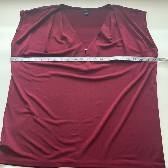 Ann Taylor Deep Red Women's Blouse - Picture 2 of 6